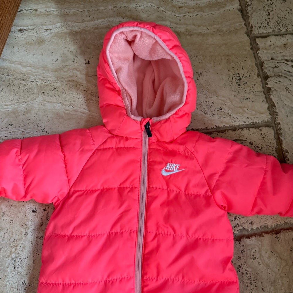 🙂Nike Girls Neon Pink Quilted Hooded Jacket
